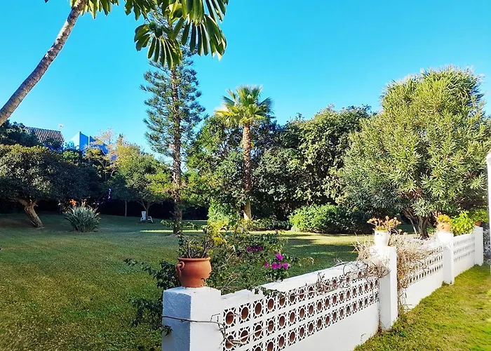 With Pool Near The Appartement